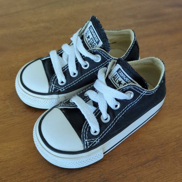 Converse Chuck Taylor All Star Shoes low tops black toddler little kids size 5 - Picture 3 of 9